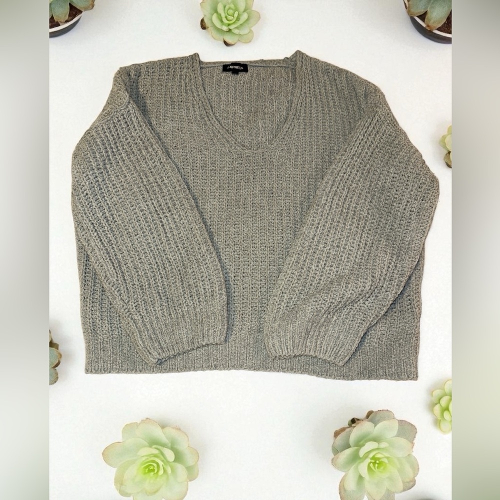 Express Gray‎ Oversized Knit V-neck Pullover size M